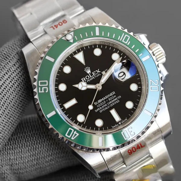 Photo 3 - Men Replica Rolex Rolex Submariner 41mm Dial Black Green Bezel Ref.126610