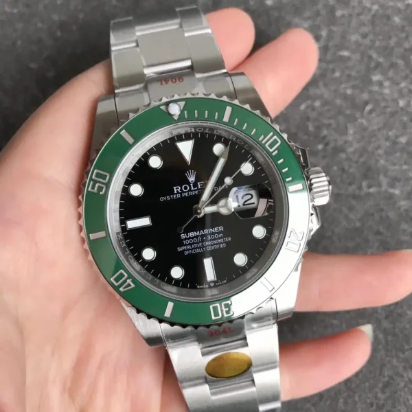 Photo 5 - Men Replica Rolex Rolex Submariner 41mm Dial Black with Green Bezel Ref.126610