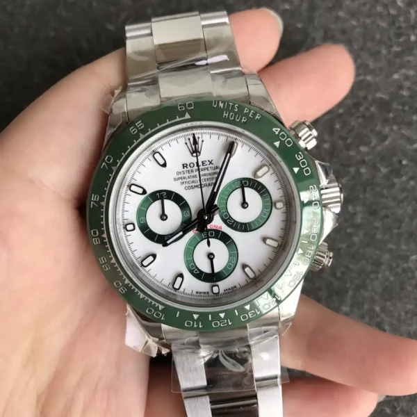 Photo 4 - Daytona Rolex Super Universe Chronograph Daytona ref.116500 Green Bezel