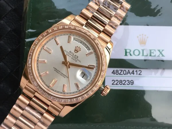 Photo 2 - Day-Date Rolex Day-Date Ref. m228238 Silver Dial