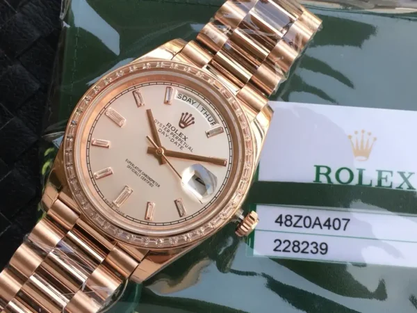 Photo 2 - Day-Date Rolex Day-Date Ref. m228238 Rose Gold Dial