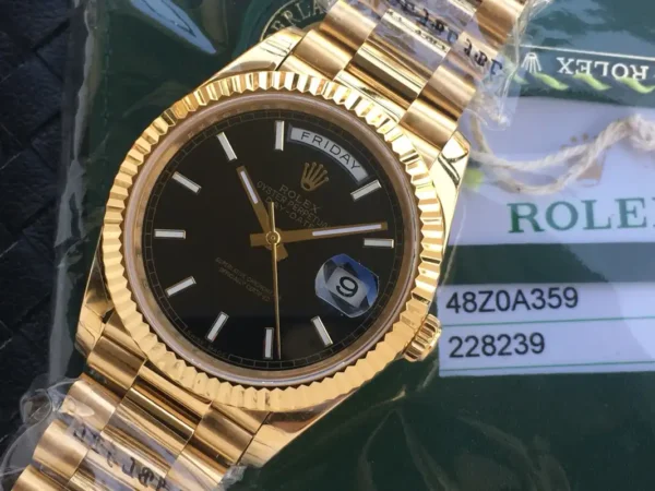 Photo 2 - Day-Date Rolex Day-Date Ref. m228238 Black Dial Fluted Bezel