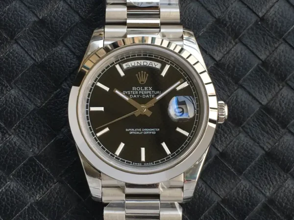 Photo 3 - Day-Date Rolex Day-Date Ref. m228238 Black Dial Dome Bezel