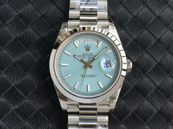 Photo 3 - Day-Date Rolex Day-Date Ref. m228238 Ice Blue Motif Dial