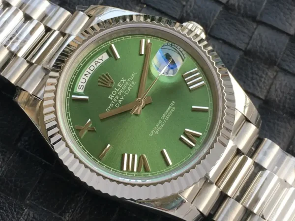 Photo 4 - Day-Date Rolex Day-Date Ref. m228238 Green Dial