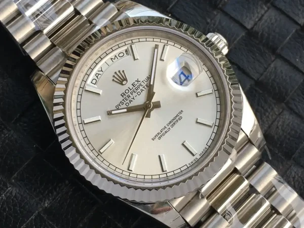 Photo 4 - Day-Date Rolex Day-Date Ref. m228238 Silver Dial Fluted Bezel