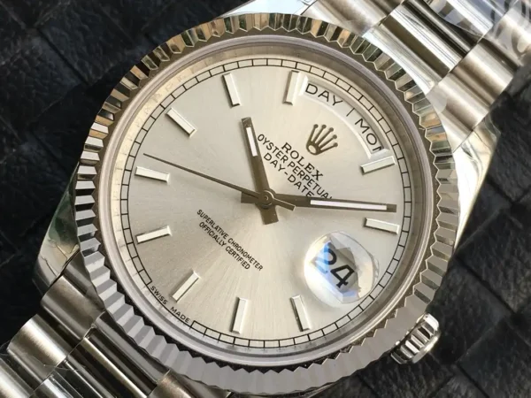 Photo 5 - Day-Date Rolex Day-Date Ref. m228238 Silver Dial Fluted Bezel