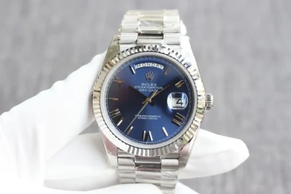 Photo 2 - Day-Date Rolex Day-Date Ref. m228238 Bright Blue Dial