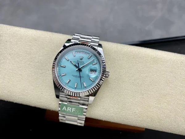 Photo 5 - Day-Date Rolex Day-Date Ref. m228238 Ice Blue Dial