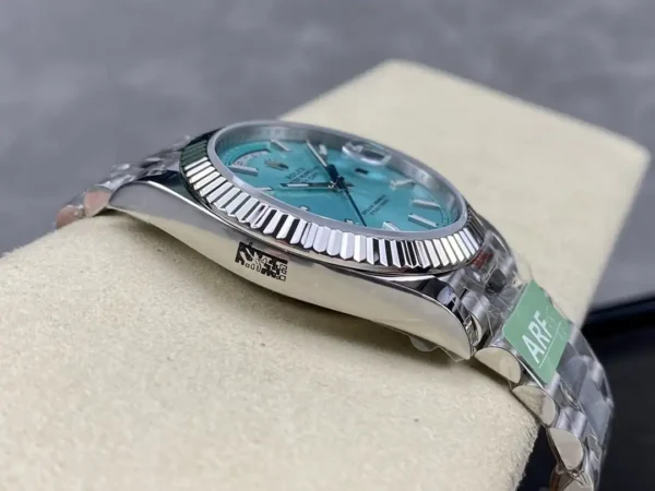 Photo 6 - Day-Date Rolex Day-Date Ref. m228238 Ice Blue Dial