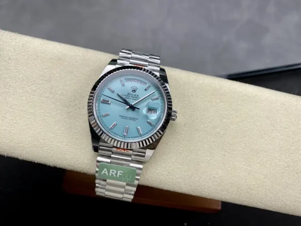 Photo 5 - Day-Date Rolex Day-Date Ref. m228238 Ice Blue Dial White Gold