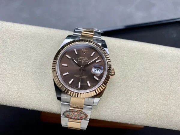 Photo 7 - Datejust Rolex Datejust Ref. m126331 41mm Chocolate Dial