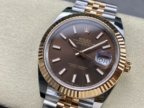 Photo 4 - Men Replica Rolex Rolex Datejust Ref. m126331 41mm Chocolate Dial Jubilee Bracelet