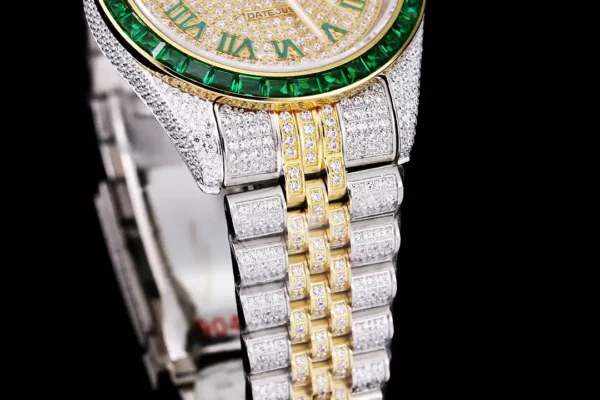 Photo 6 - Diamond Replica Rolex Rolex Datejust Ref.126300 41mm Dial Full-Diamond Yellow Gold