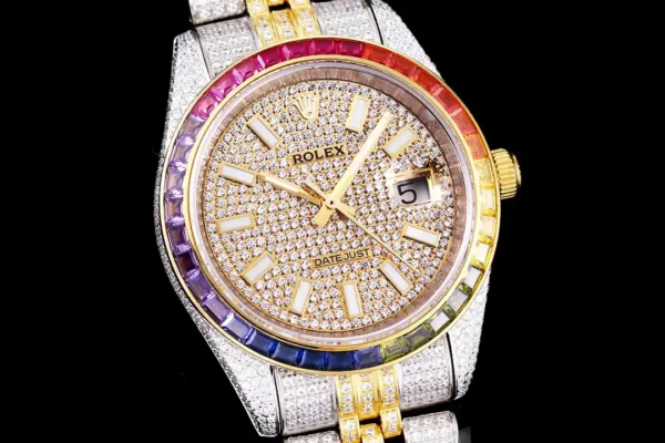 Photo 4 - Datejust Rolex Datejust Ref.126300 41mm Dial Full-Diamond Rainbow