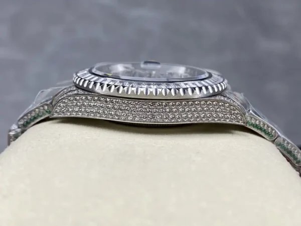 Photo 6 - Diamond Replica Rolex Rolex GMT-Master II Ref.116769TBR 40mm Green Diamonds Bracelet