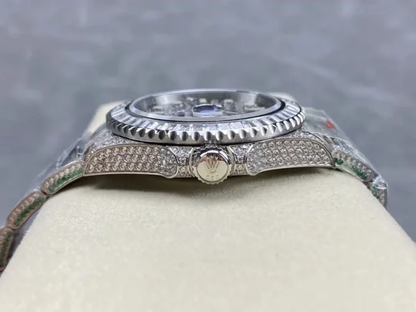 Photo 8 - Diamond Replica Rolex Rolex GMT-Master II Ref.116769TBR 40mm Green Diamonds Bracelet