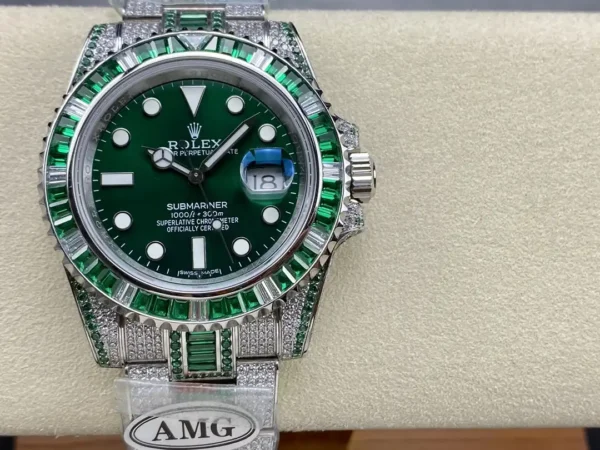 Photo 2 - Diamond Replica Rolex Rolex Submariner Iced Out Ref.116610LV Green Dial Green Bezel