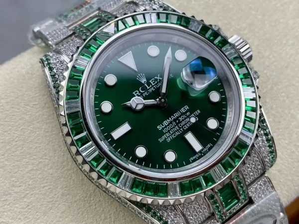 Photo 3 - Diamond Replica Rolex Rolex Submariner Iced Out Ref.116610LV Green Dial Green Bezel