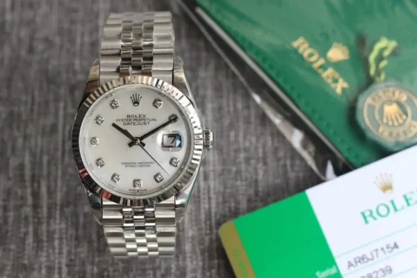 Photo 2 - Men Replica Rolex Rolex Datejust Ref.126233 36mm Dial White Mother of Pearl