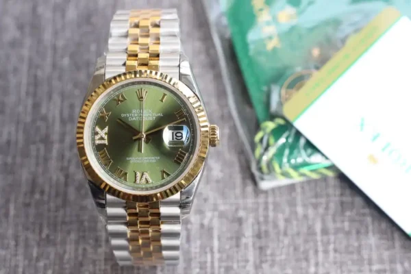 Photo 3 - Datejust Rolex Datejust Ref. 126331 41mm Green Dial