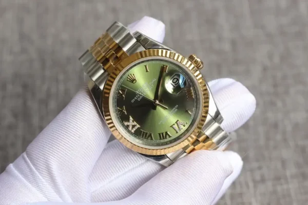 Photo 4 - Datejust Rolex Datejust Ref. 126331 41mm Green Dial