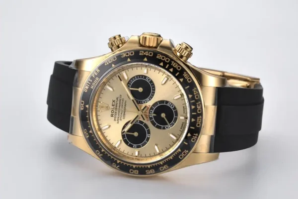 Photo 3 - Daytona Rolex Daytona Chronograph Ref. 126518 Yellow Gold