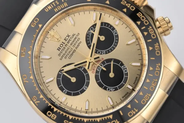 Photo 9 - Daytona Rolex Daytona Chronograph Ref. 126518 Yellow Gold