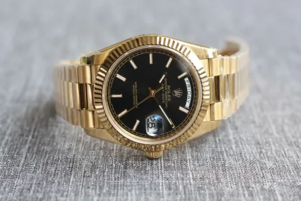 Photo 9 - Day-Date Rolex Day-Date Ref. 126331 41mm Black Motif Dial