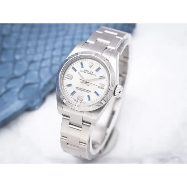 Photo 6 - Oyster Perpetual Date Rolex Oyster Perpetual Lady 26mm Dial Silver Ref.176210