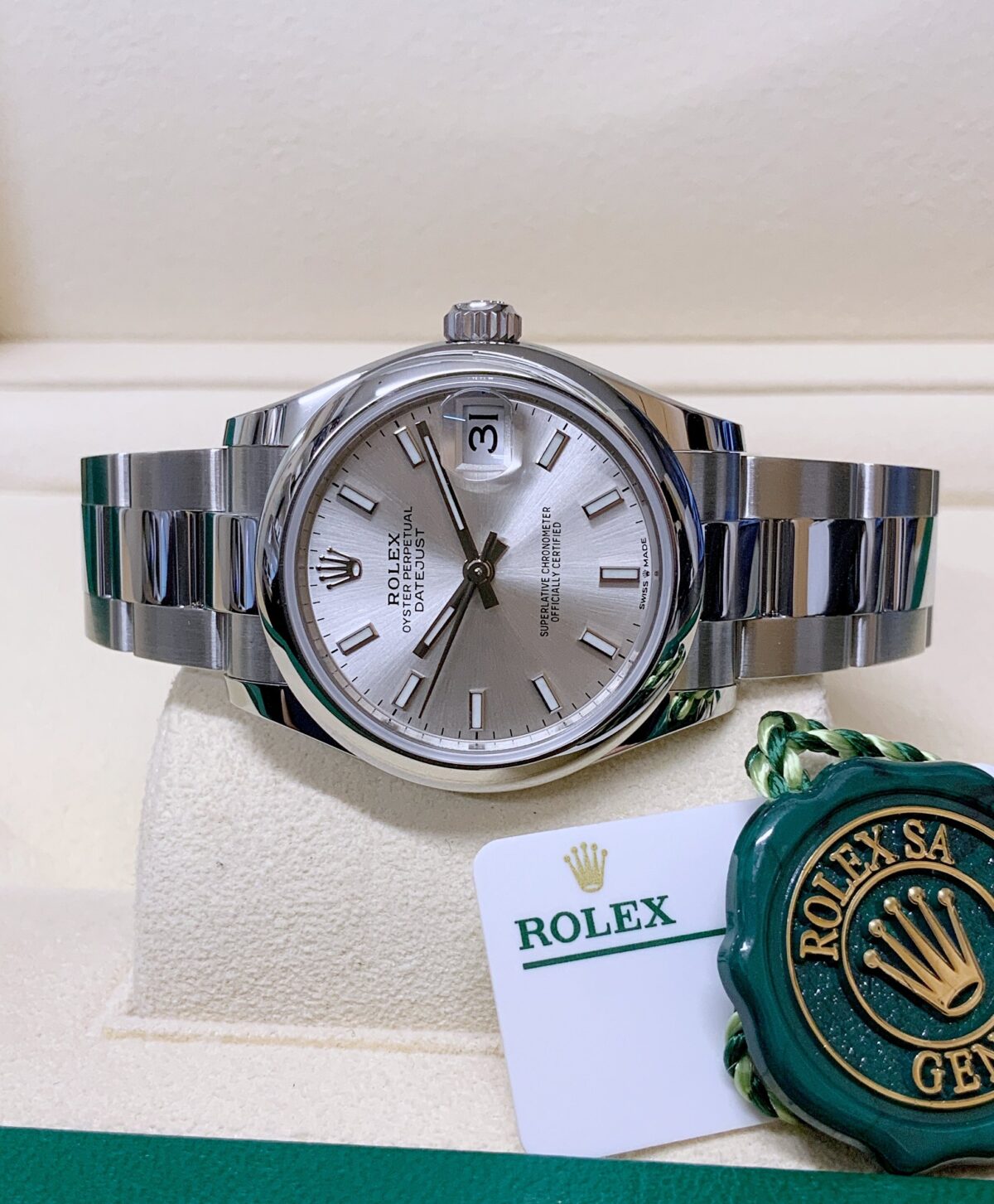 Replica Rolex Datejust 31mm Silver Dial 278240 - Best shop to buy a Fake Rolex
