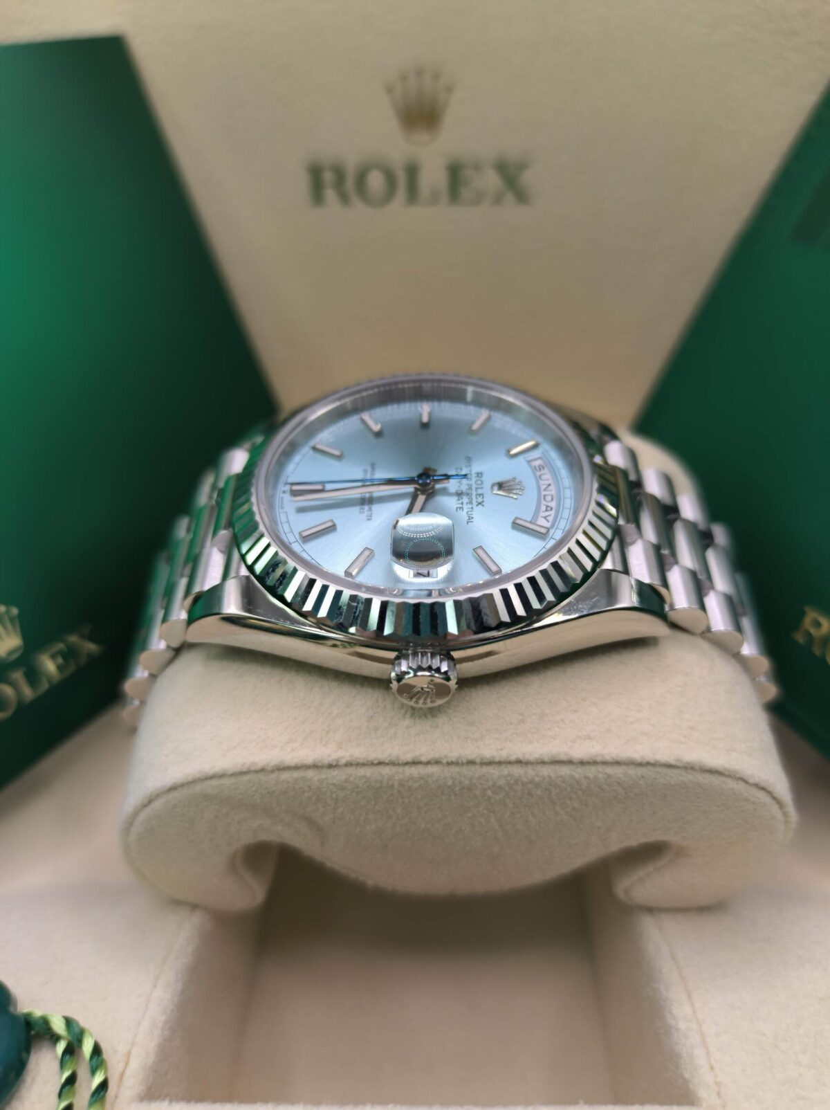 Replica Rolex Day-Date 40 mm Ice blue Dial 228236 - Best shop to buy a Fake Rolex