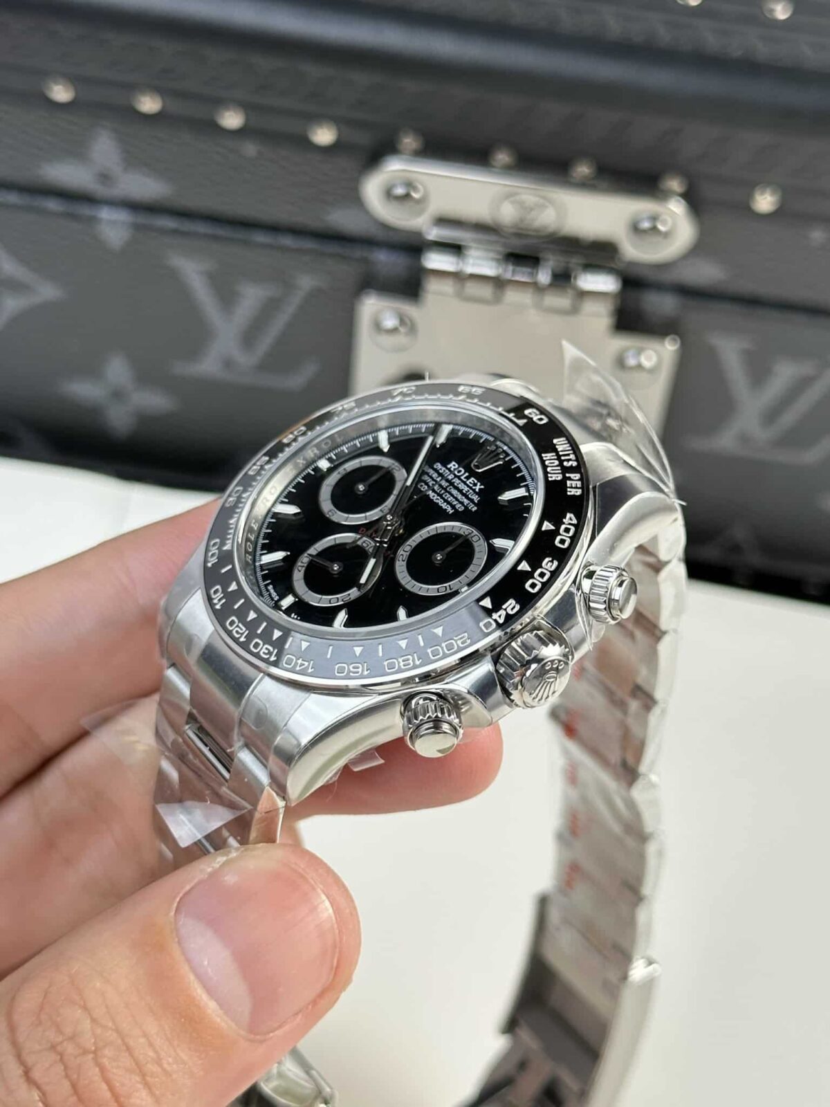 Replica Rolex Daytona 40 mm Black Dial 126500LN "Godzilla" - Best shop to buy a Fake Rolex