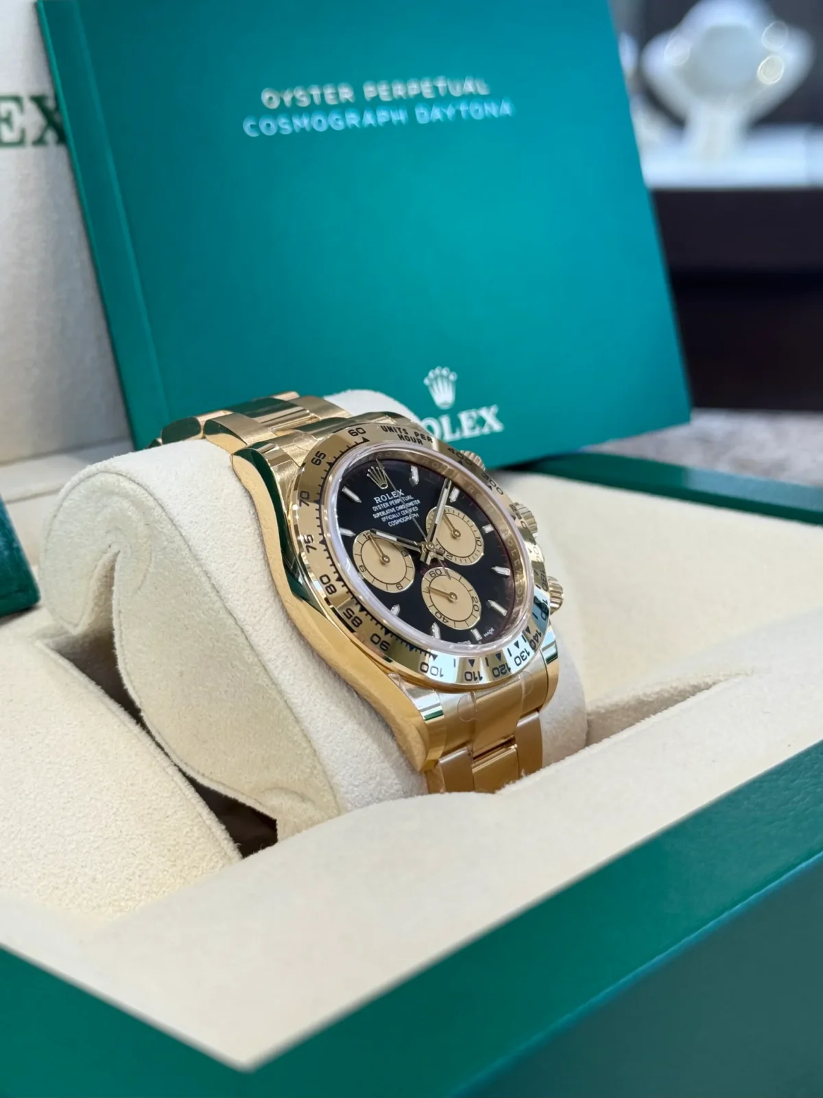 Replica Rolex Daytona 40 mm Black Dial 126508 - Best shop to buy a Fake Rolex