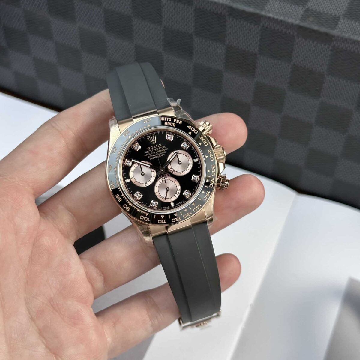 Replica Rolex Daytona 40 mm Sundust Dial 126515LN - Best shop to buy a Fake Rolex