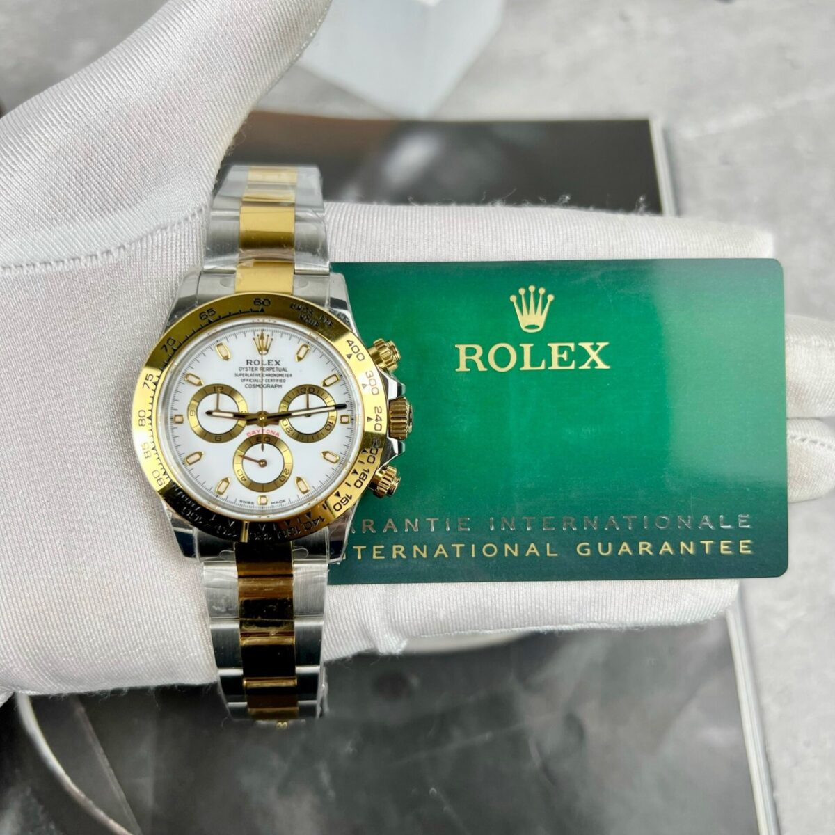 Replica Rolex Daytona 40 mm White Dial 126503 - Best shop to buy a Fake Rolex
