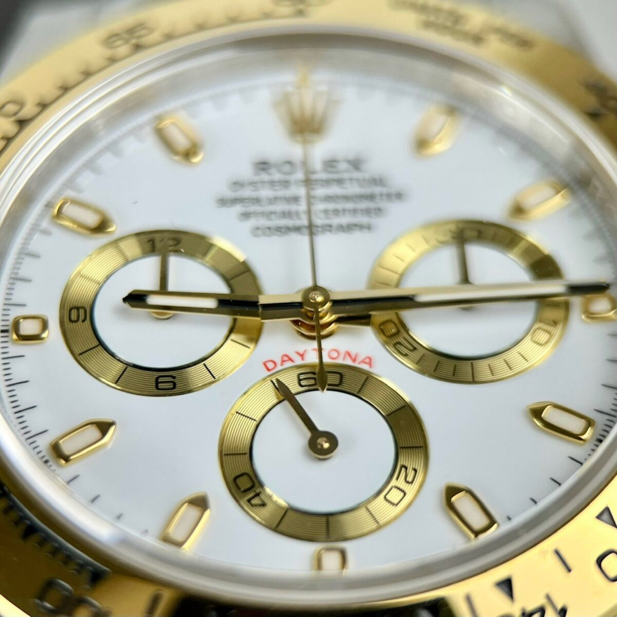 Replica Rolex Daytona 40 mm White Dial 126503 - Best shop to buy a Fake Rolex