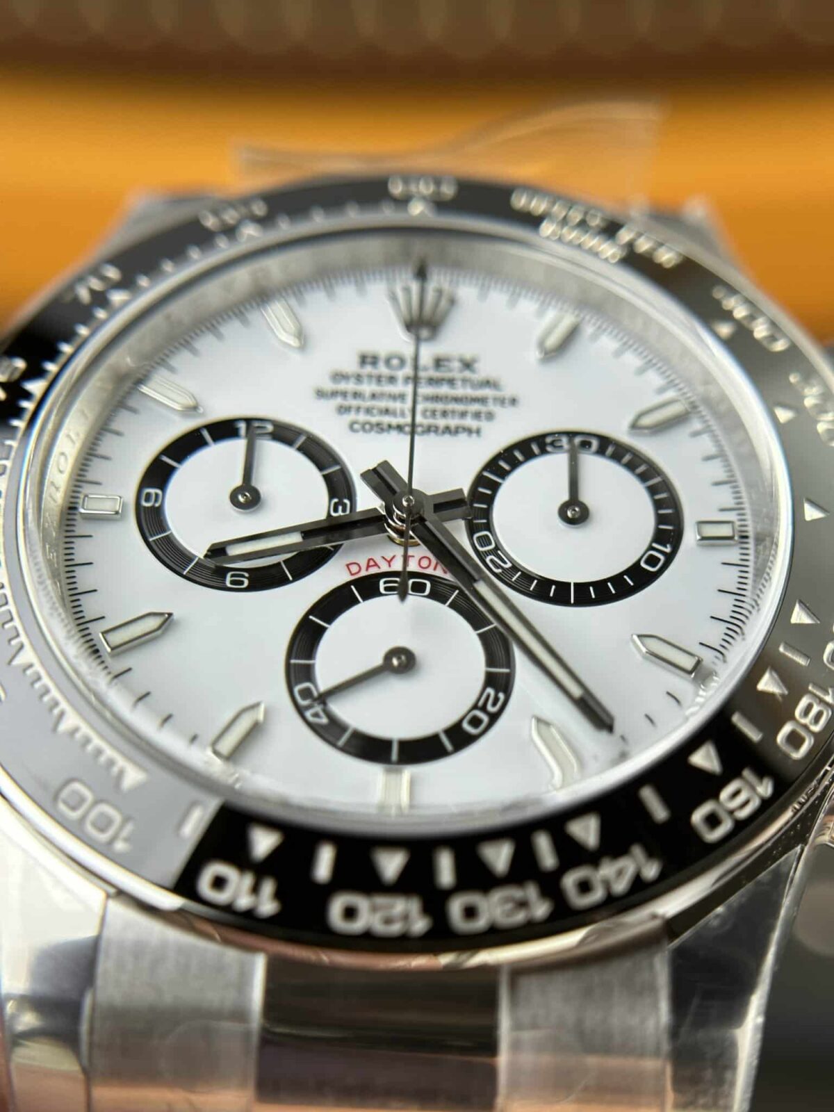 Replica Rolex Daytona "Panda" 40 mm White Dial 126500LN - Best shop to buy a Fake Rolex