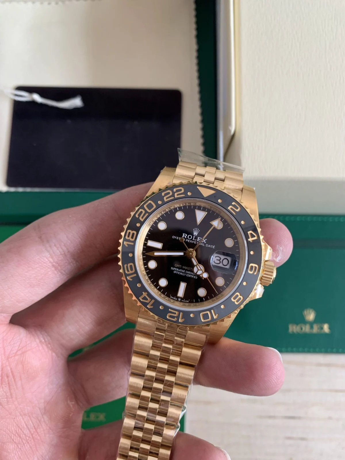 Replica Rolex GMT-Master II 40 mm Black Dial 126718GRNR - Best shop to buy a Fake Rolex