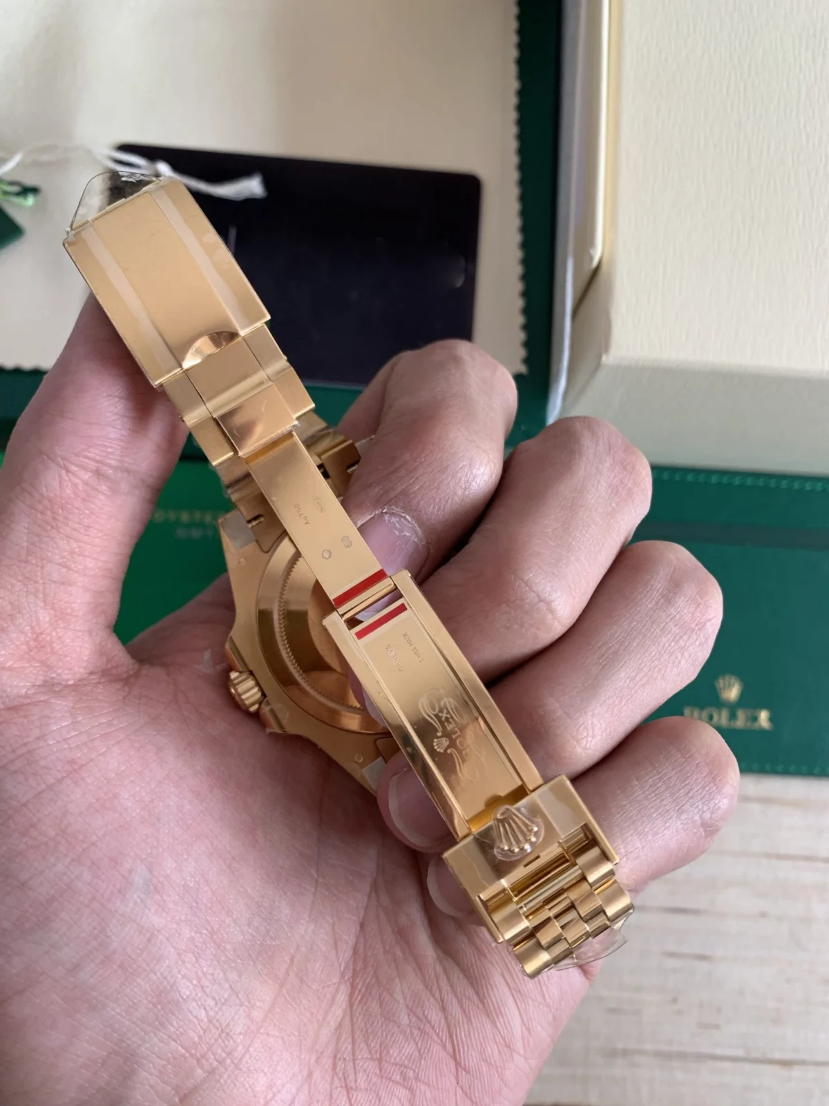 Replica Rolex GMT-Master II 40 mm Black Dial 126718GRNR - Best shop to buy a Fake Rolex
