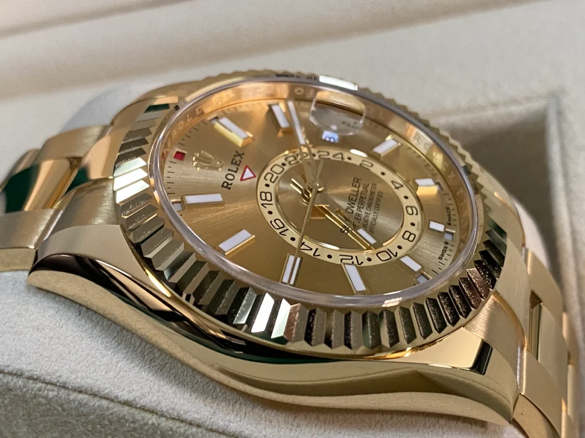 Replica Rolex Sky-Dweller 42 mm Champagne Dial 336938 - Best shop to buy a Fake Rolex