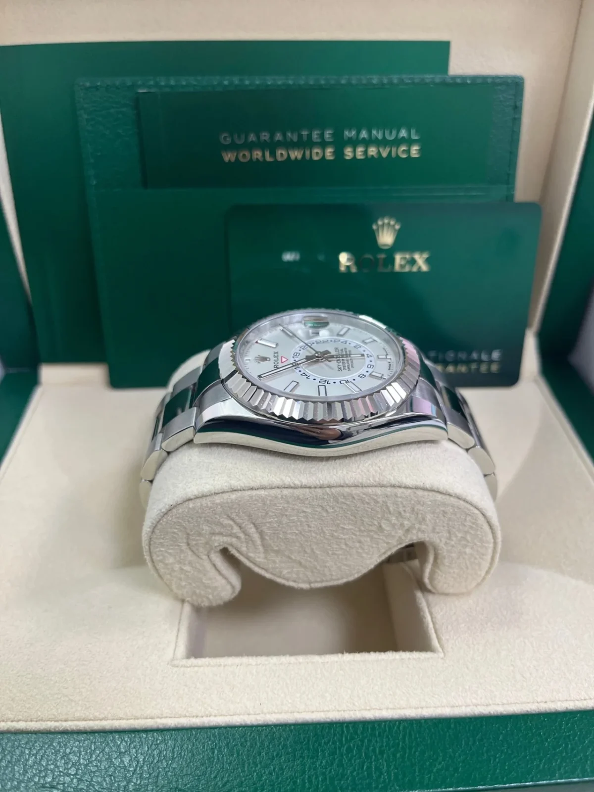 Replica Rolex Sky-Dweller 42 mm Intense white Dial 336934 - Best shop to buy a Fake Rolex