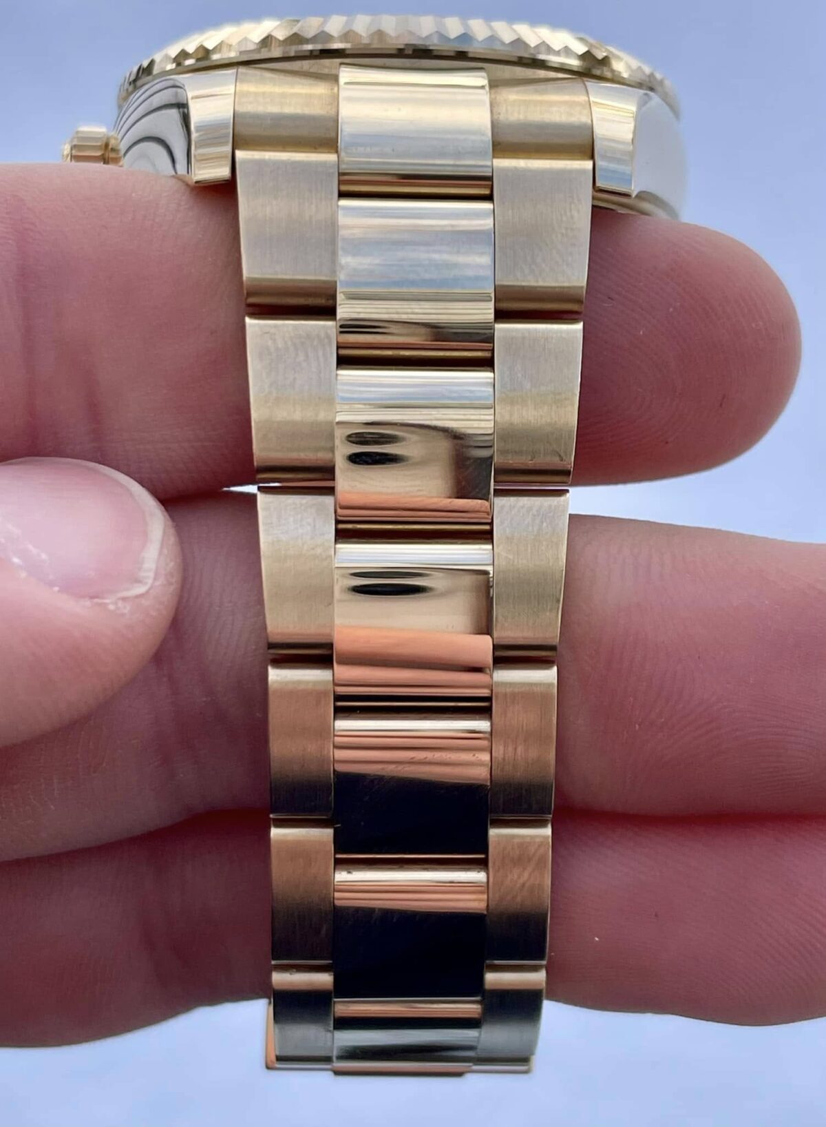 Replica Rolex Sky-Dweller 42 mm Intense white Dial 336938 - Best shop to buy a Fake Rolex
