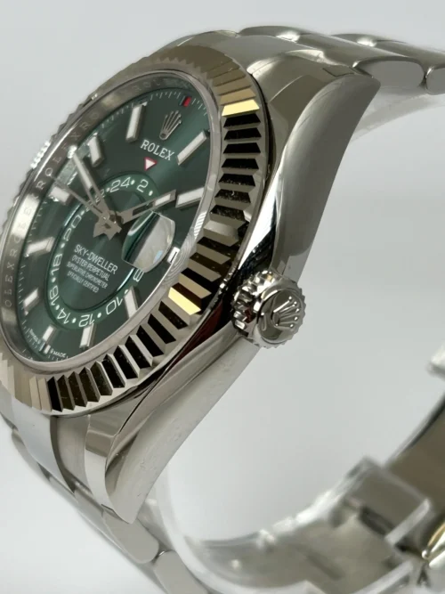 Replica Rolex Sky-Dweller 42 mm Mint green Dial 336934 Oyster - Best shop to buy a Fake Rolex