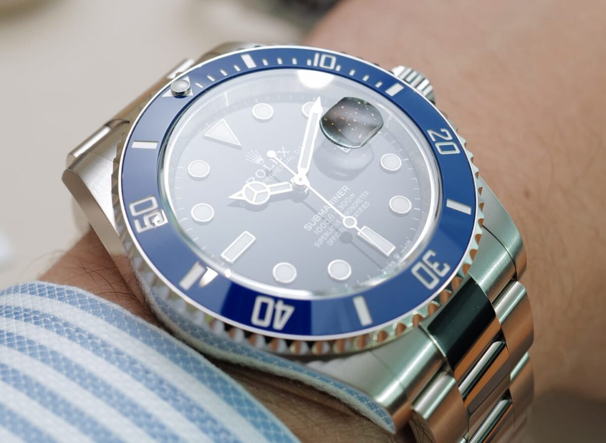 Replica Rolex Submariner 126619LB 41mm Black Dial - Best shop to buy a Fake Rolex