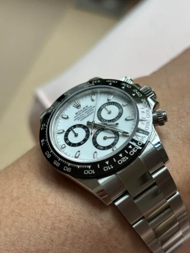 Replica Rolex Daytona "Panda" 40 mm White Dial 126500LN photo review