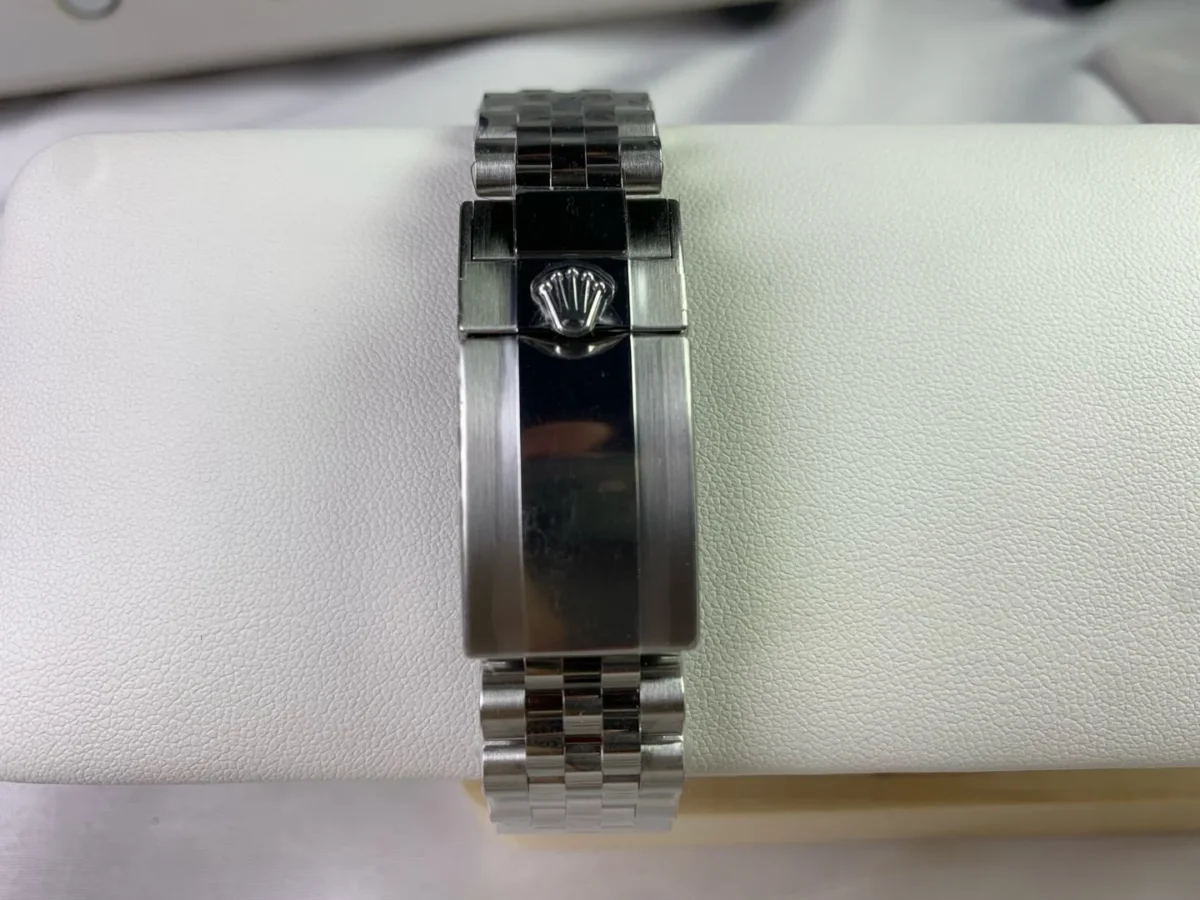 Replica Rolex GMT-Master II 40mm Dial Black 126710 - Image 5