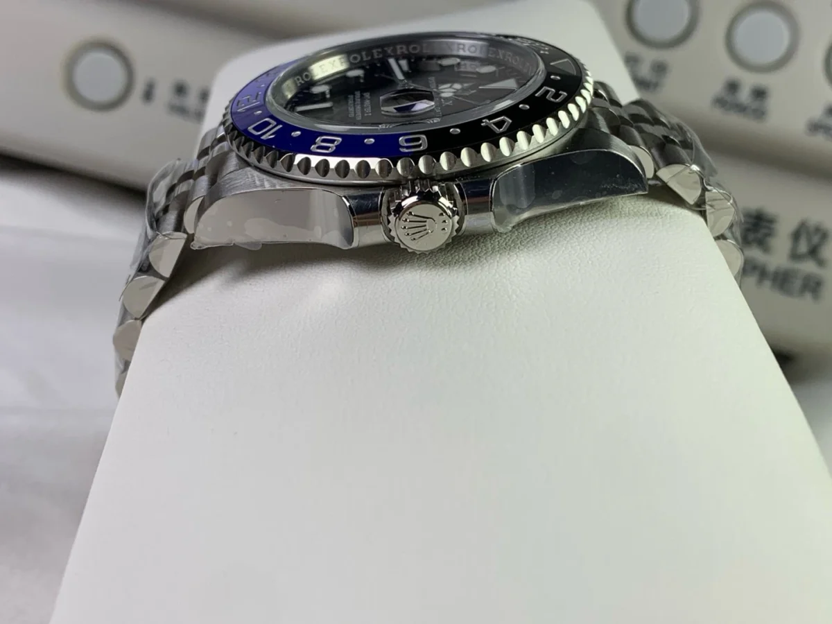 Replica Rolex GMT-Master II 40mm Dial Black 126710 - Image 9