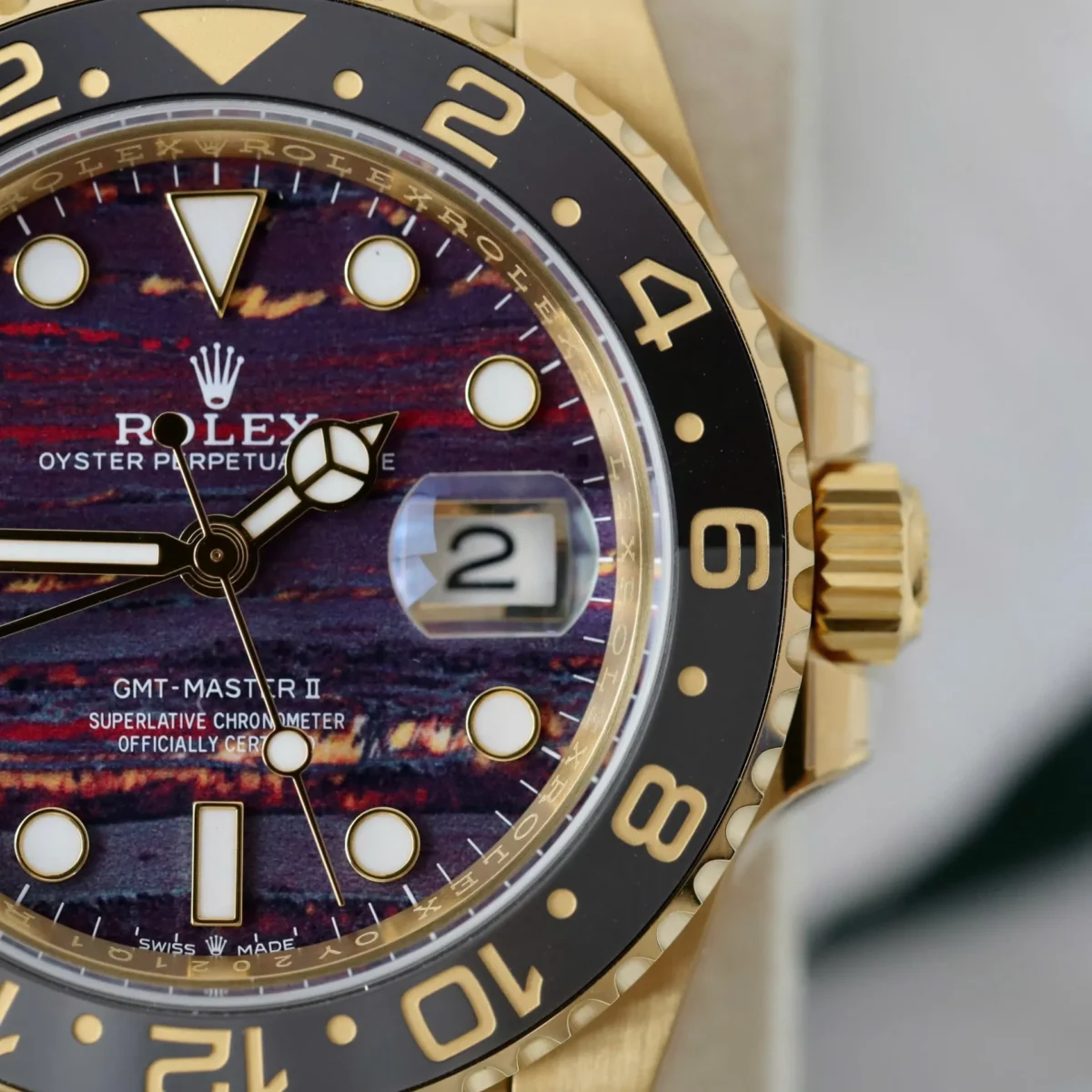 Replica Rolex GMT-Master II 40 mm 126718GRNR Tiger Iron Dial - Image 7