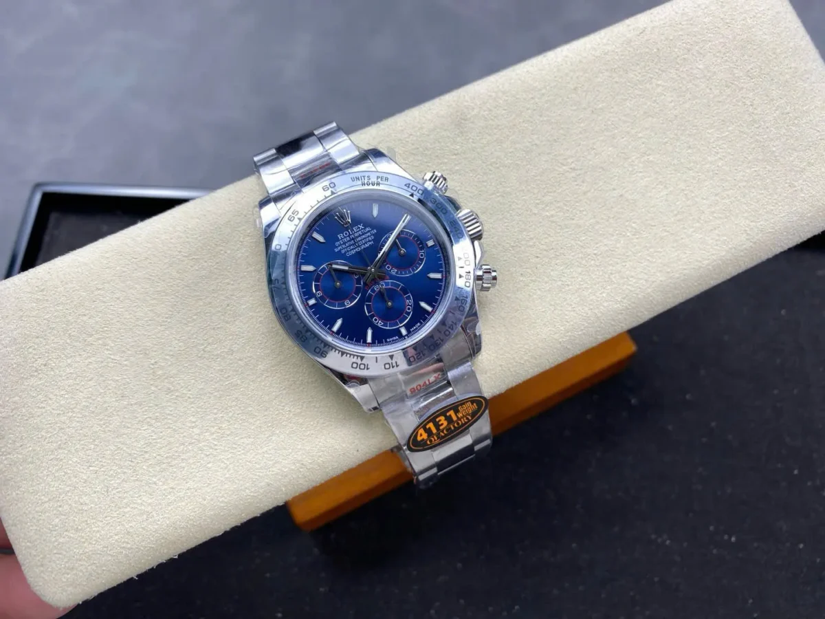 Replica Rolex Daytona 40 mm 126509 Bright Blue Dial - Image 5